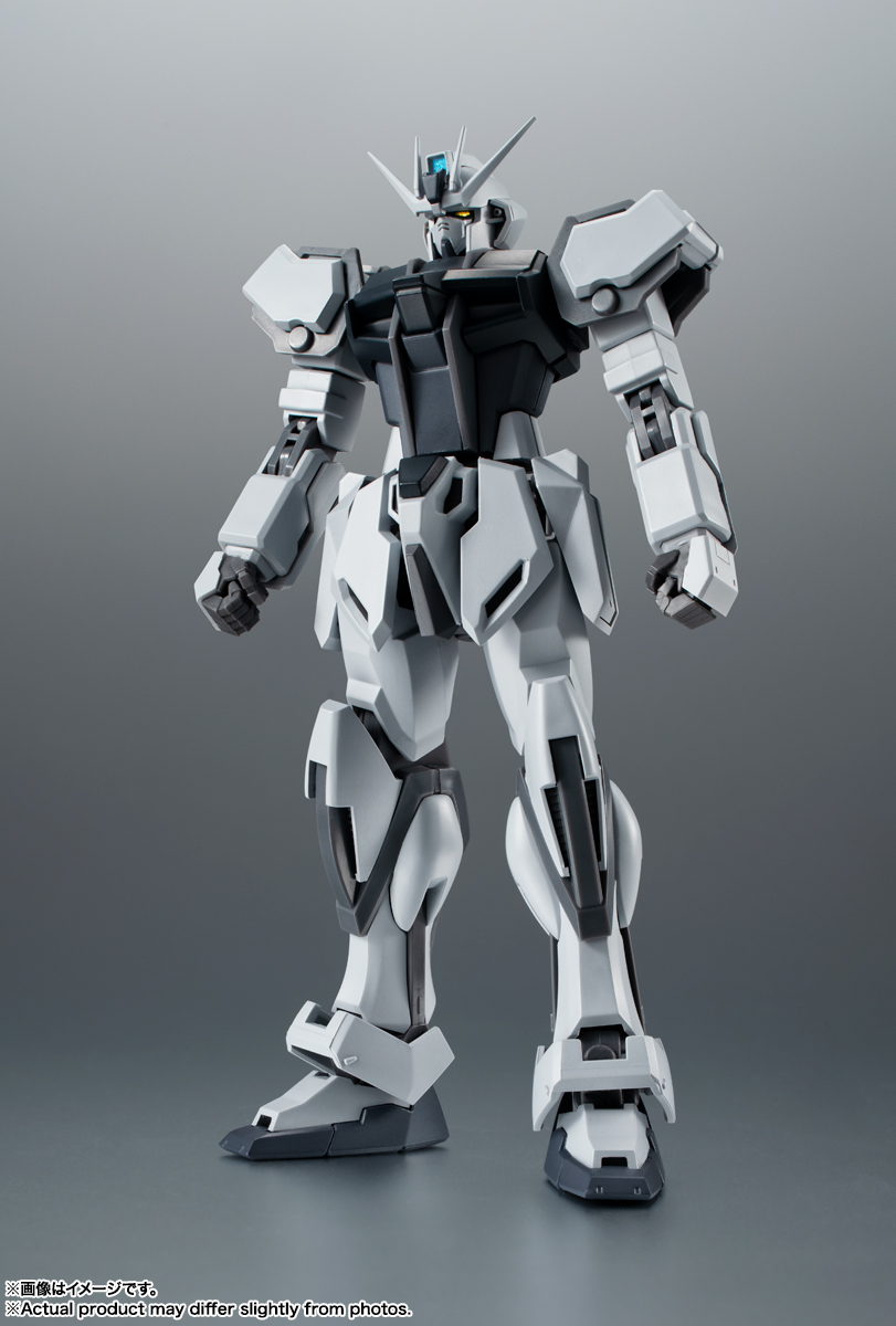 ロボット LBUILD GAT-X105 STRIKE GUNDAM Amazon.com: Bandai Metal Build GAT-X105 Strike Gundam
