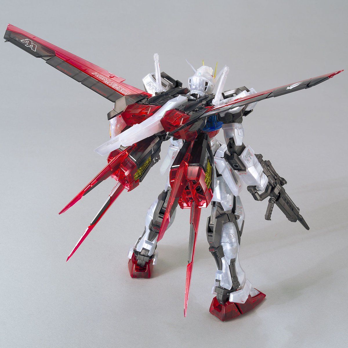 AILE STRIKE GUNDAM Ver.RM リサーキュレーションカラー MG 1/100 AILE STRIKE GUNDAM Ver.RM [RECIRCULATION COLOR/NEON