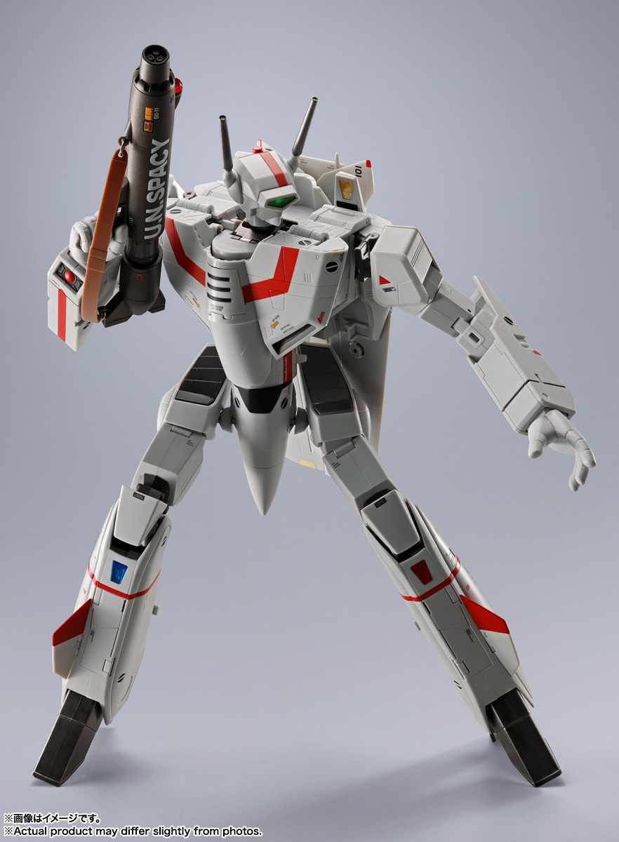 DX CHOGOKIN VF-1J Valkyrie (Ichijo Hikaru) STORE LIMITED EDITION (December & February Ship Date)