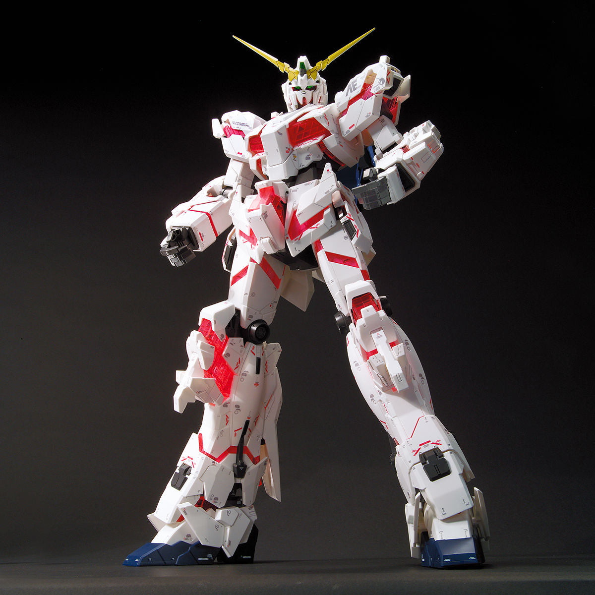 BANDAI GUNDAM 1/48 MEGA SIZE MODEL 新品未使用 Mega Size Model 1/48 Gundam Base Limited RX-0 Unicorn Gundam